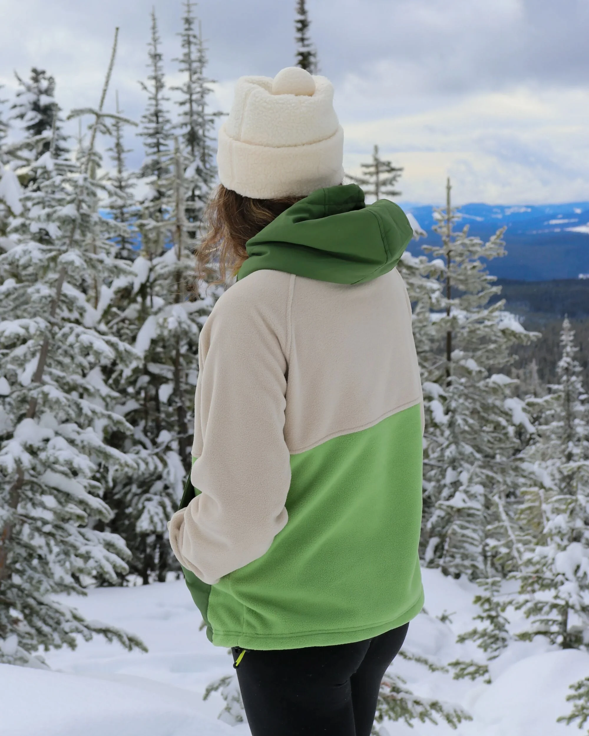 Alexander Recycled Hooded Polartec® Fleece - Feather/Wild Green - Image 4