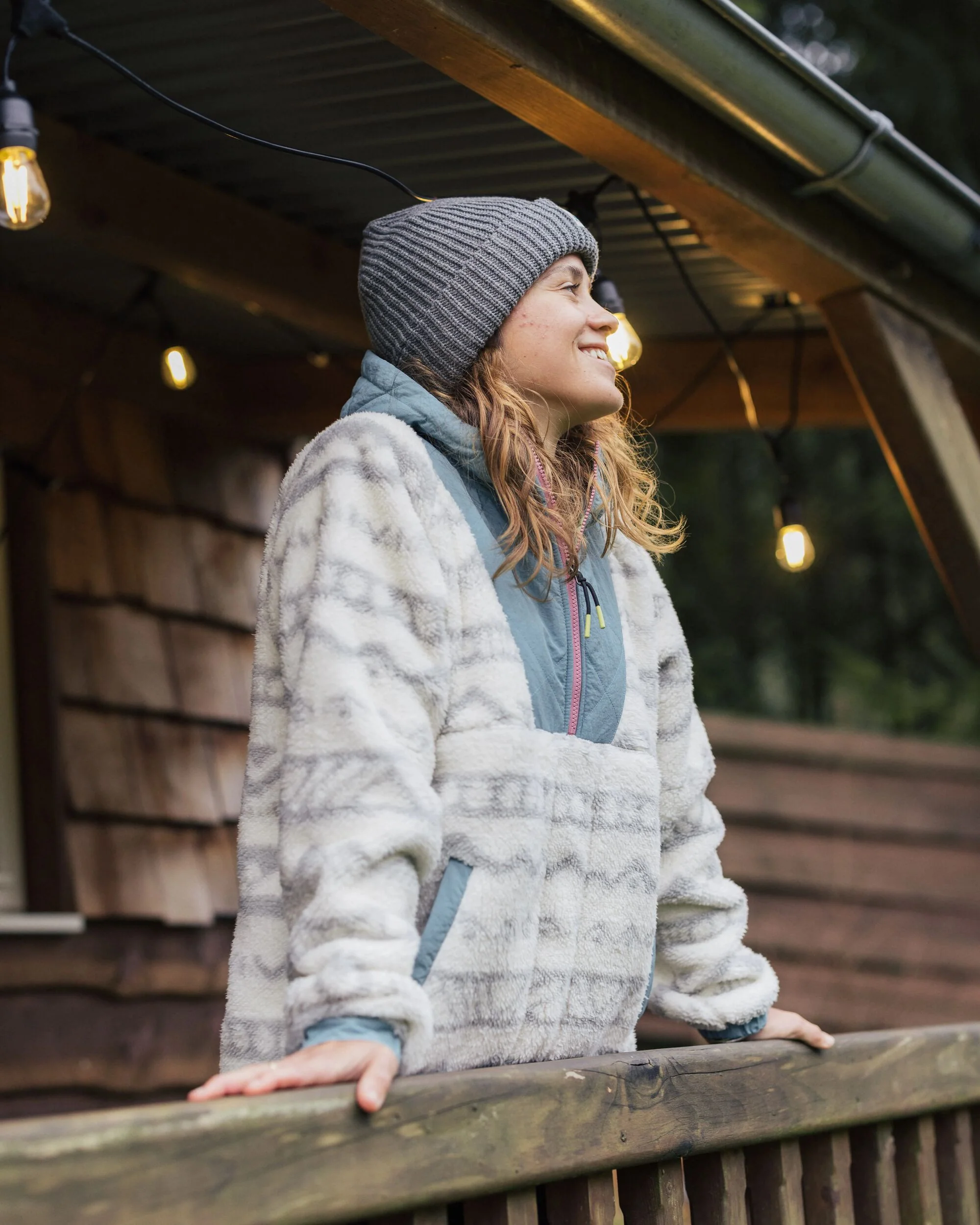 Beaumont Recycled Sherpa Hooded Fleece - Mountain Geo Vintage White - Image 10