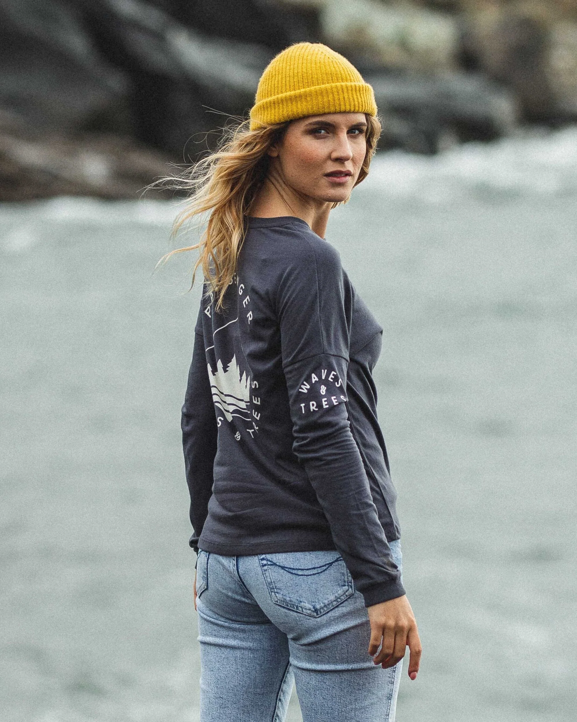 Big Leaf Recycled LS T-Shirt - Faded Black - Image 4