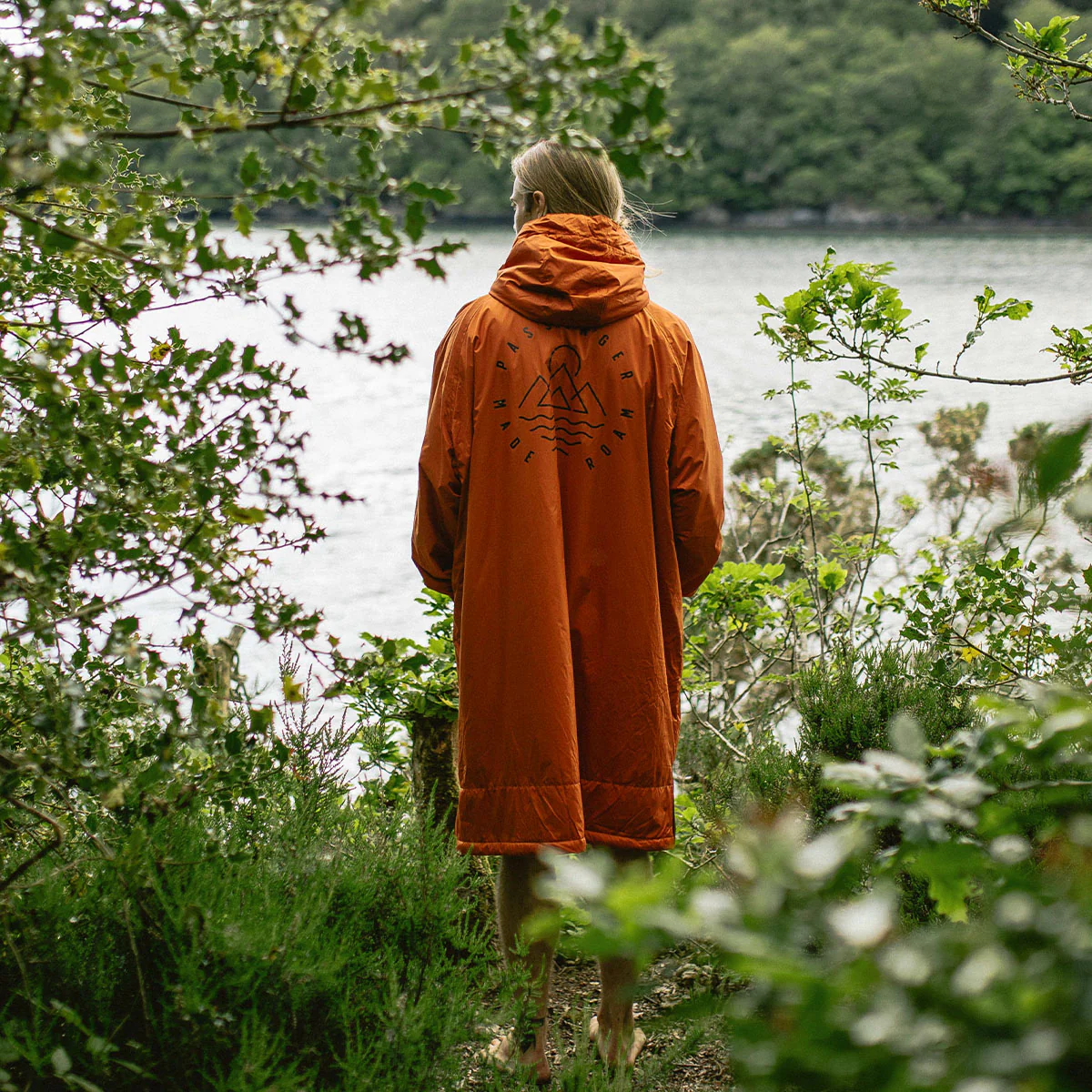 Escapism Recycled Sherpa Lined Changing Robe - Rust - Image 7