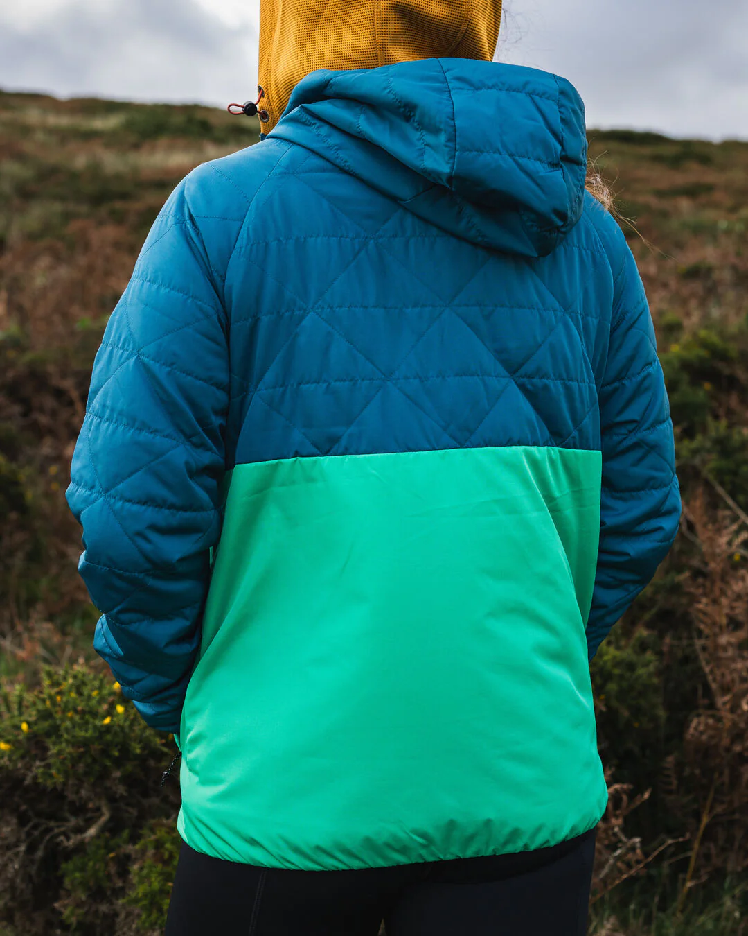 Singletrack Recycled Thermore® Insulated Jacket - Corsair Blue/ Jungle Green - Image 4